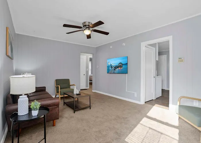Holiday home The Prime - 5 Bedroom 2 Bath- Parking Columbus